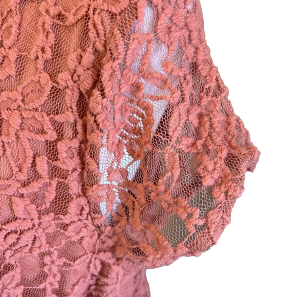 Liberty Love Lace sinched waist blouse, V- Neck, Blush pink, fully lined, - Picture 2 of 8